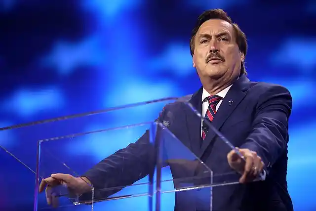 Mike Lindell Asks Trump to Put Him in Charge of American Elections