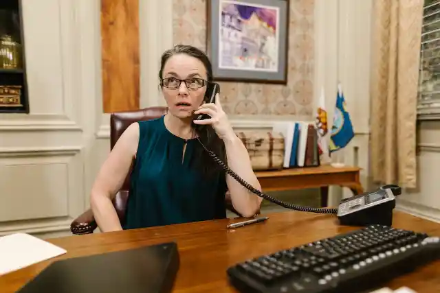 33. She Read the Signs