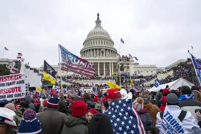 WATCH: Jan 6th Hero Blasts Trump's Awards Gala For Insurrectionists