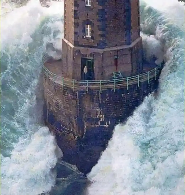 A massive wave that hit a lighthouse off the coast of France in 1989 - the man in the lighthouse survived. (Photo-Jean Guichard)