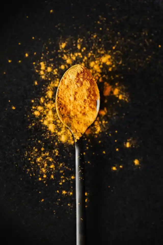Turmeric: Small Pinch, Big Glow