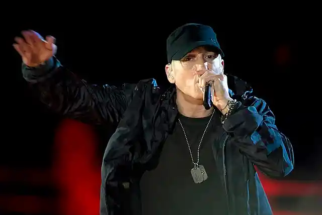 Eminem Appears With Barack Obama at Harris Rally in Detroit, Michigan [VIDEO]