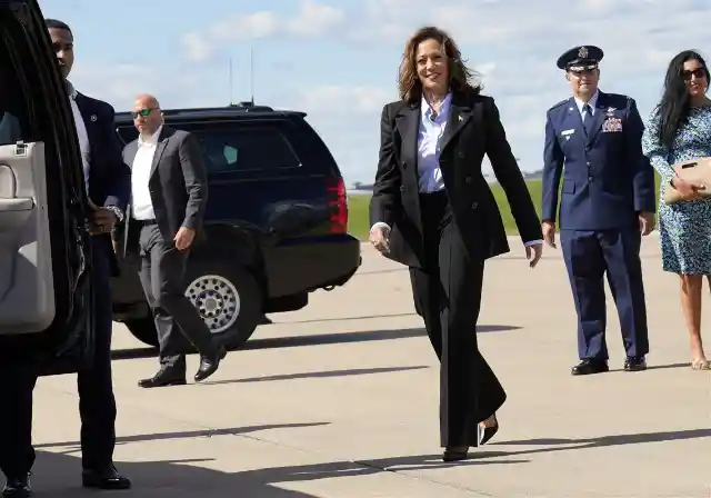 WATCH: Kamala Harris Embraces Voters, Reacts to Cheney Endorsements