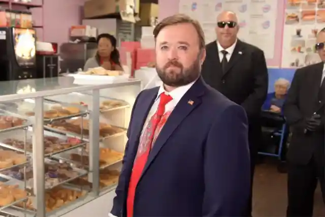 WATCH: Jimmy Kimmel Mercilessly Mocks JD Vance's Donut Shop Cringefest