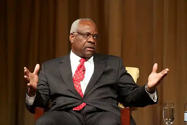 Two Senate Democrats Call For A Special Counsel to Investigate Clarence Thomas