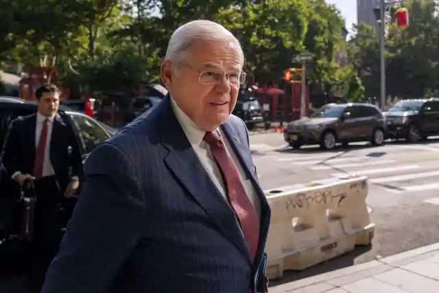 [BREAKING/COMMENTARY] Sen. Bob Menendez Finally Resigns After Corruption Conviction
