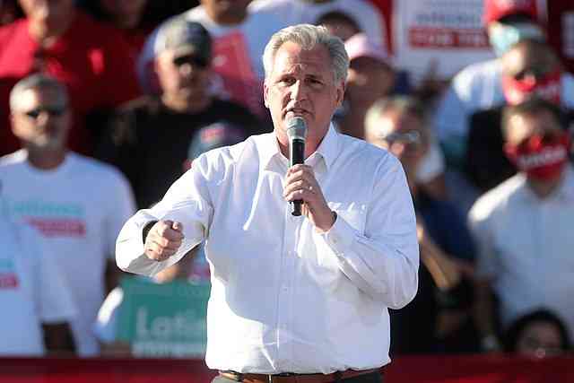 WATCH: Kevin McCarthy Lauds Donald Trump for Having Registered Sex-Offender at Latest Rally