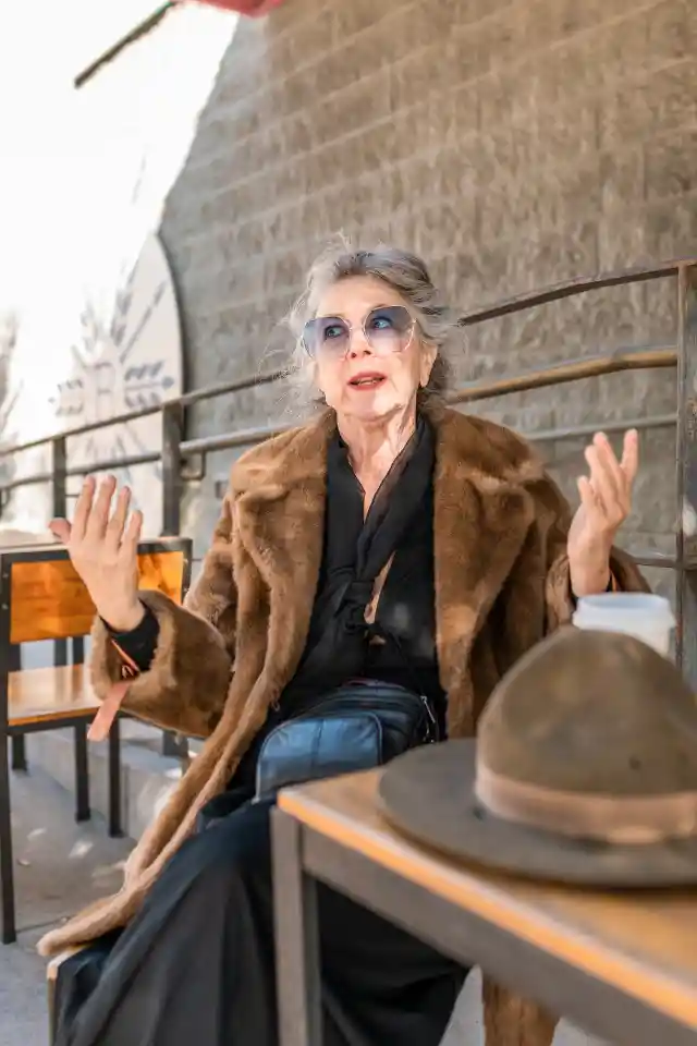 23. Connecting House