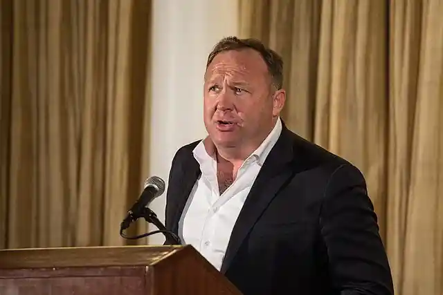 Alex Jones is Furious at Donald Trump After he Bragged About the Vaccine