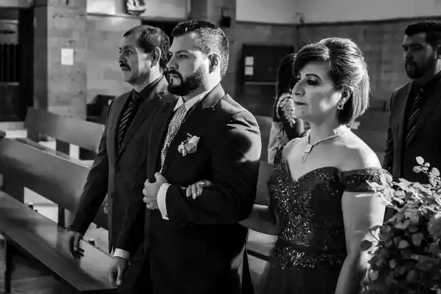 5. Whisky, Insults, and a Slashed Limo