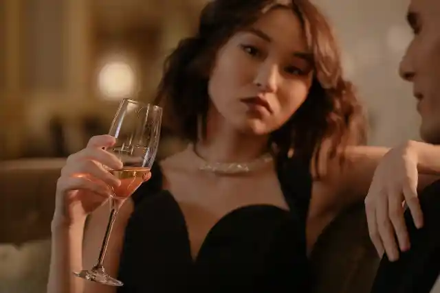 6. Hush For A Second