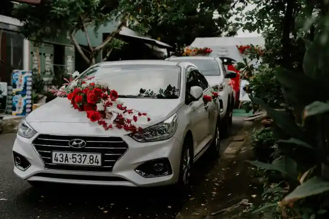 26. Faulty wedding car