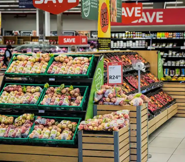 Homeless Man Offers To Carry Old Lady's Groceries Unaware Of Who She Really Is