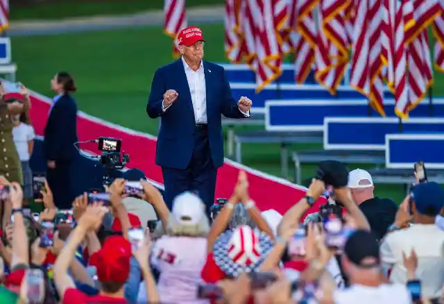 Trump Emerges From Bunker After 12 Days to Deliver Unhinged Speech at Doral