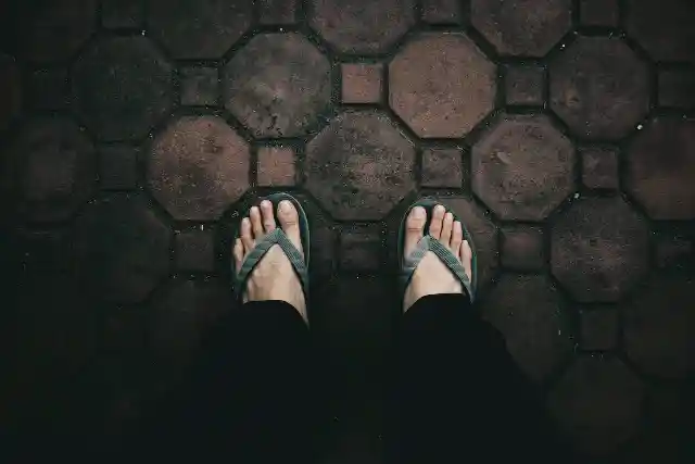 27. Unprofessional Outfit