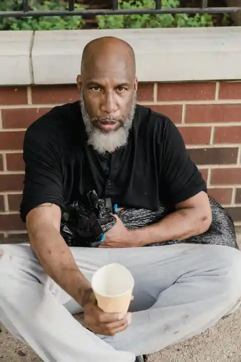 25. Sociopathic Airs