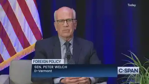 Peter Welch Becomes First Democratic Senator to Call on Biden Drop Put of Race