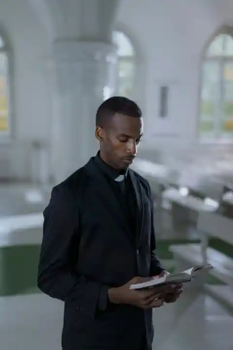 35. Confronting The Past 