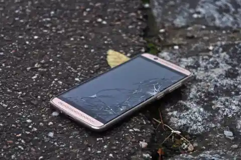  43. Broken Phone