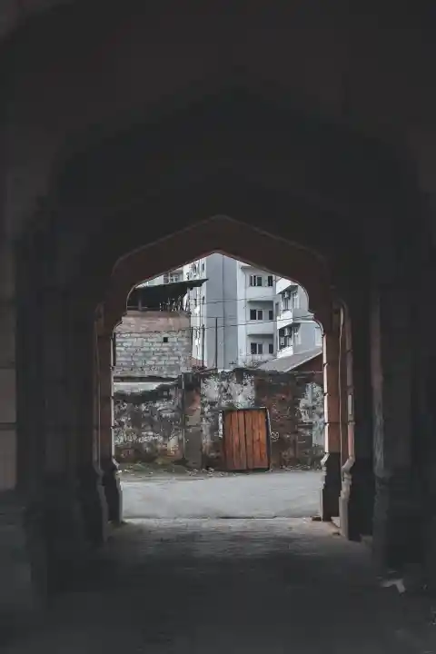 9. Acting Crazy Saves Lives