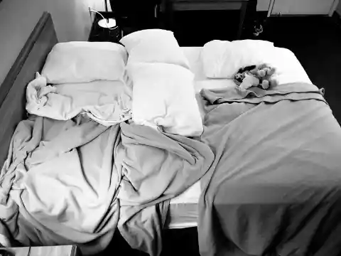 Divide Beds for Kids with Pillows