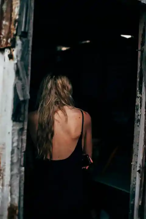 10. Encounters With The Black Lady And Her Cat