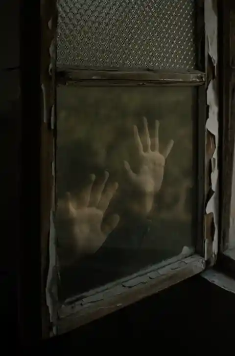 33. Dark And Cold Night