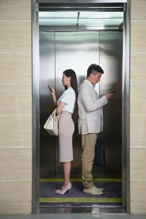  40. Front Desk Struggles