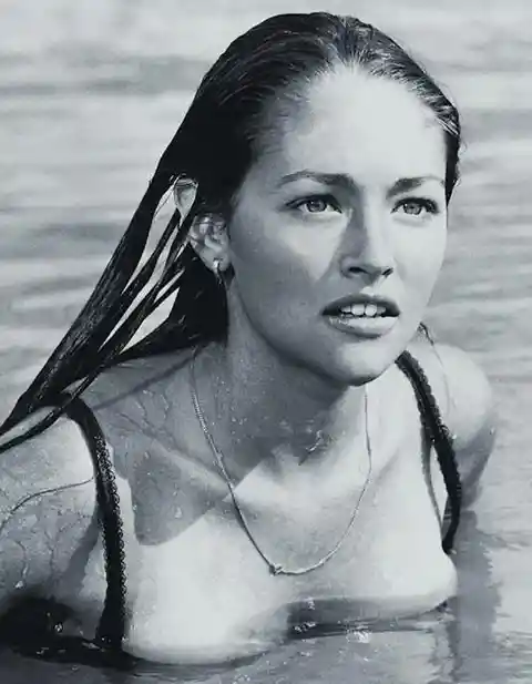 Beautiful actress Olivia Hussey in 1968. Her daughter is also an actress- India Eisley.