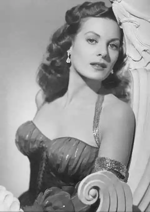 Irish beauty and the Queen of Technicolor, Maureen OHara.