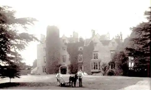 Seeking Advice from Authorities