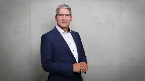 She Couldn’t Believe Her Eyes