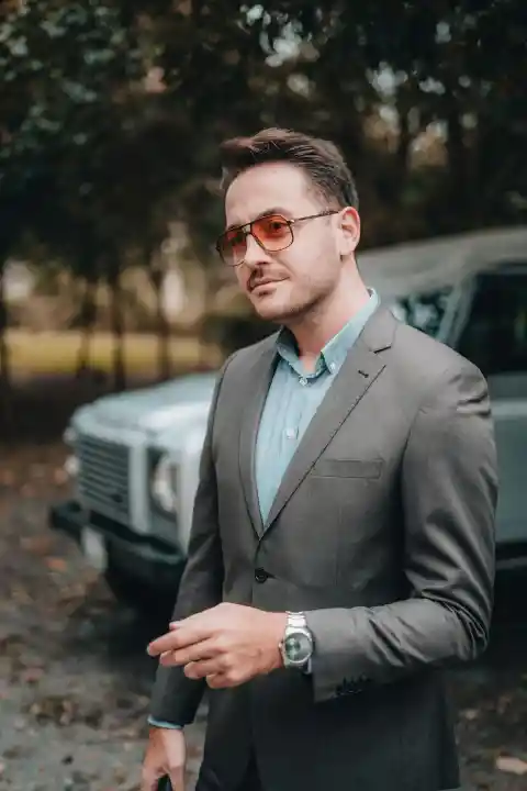 11. Too Much Bragging