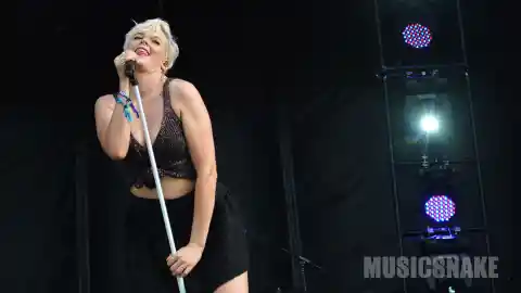 Betty Who at Firefly 2015
